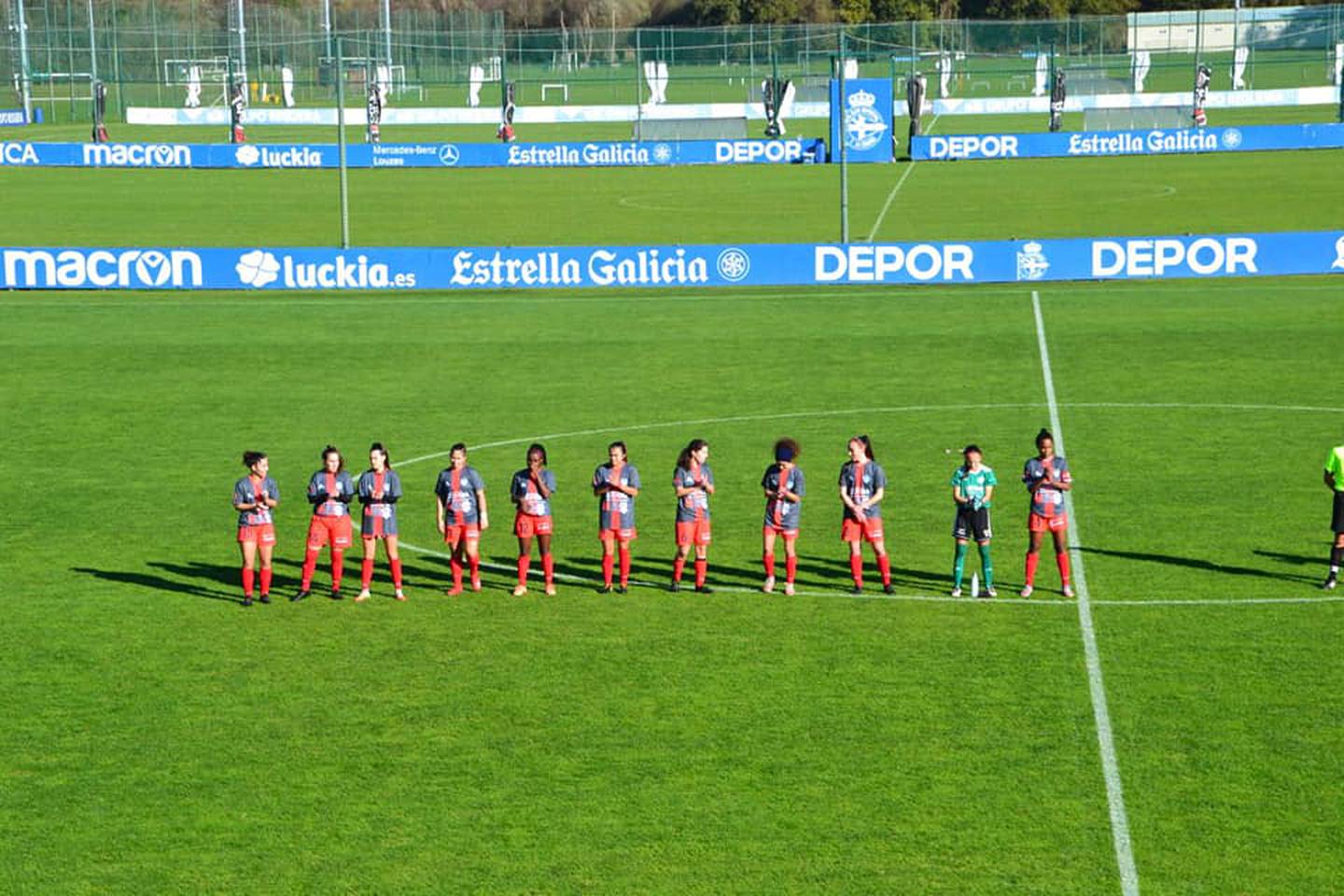 El Viajes InteRías FF disputó un amistoso ante el Deportivo La Coruña en el que se dio la protesta de una de sus jugadoras. Fotografía: Facebook del InteRías FF