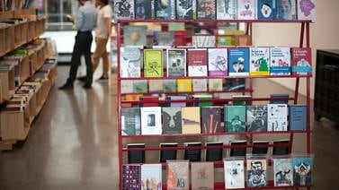 Literatura celebrará en Escazú con el escritor colombiano Juan Cárdenas y nuevos libros ticos