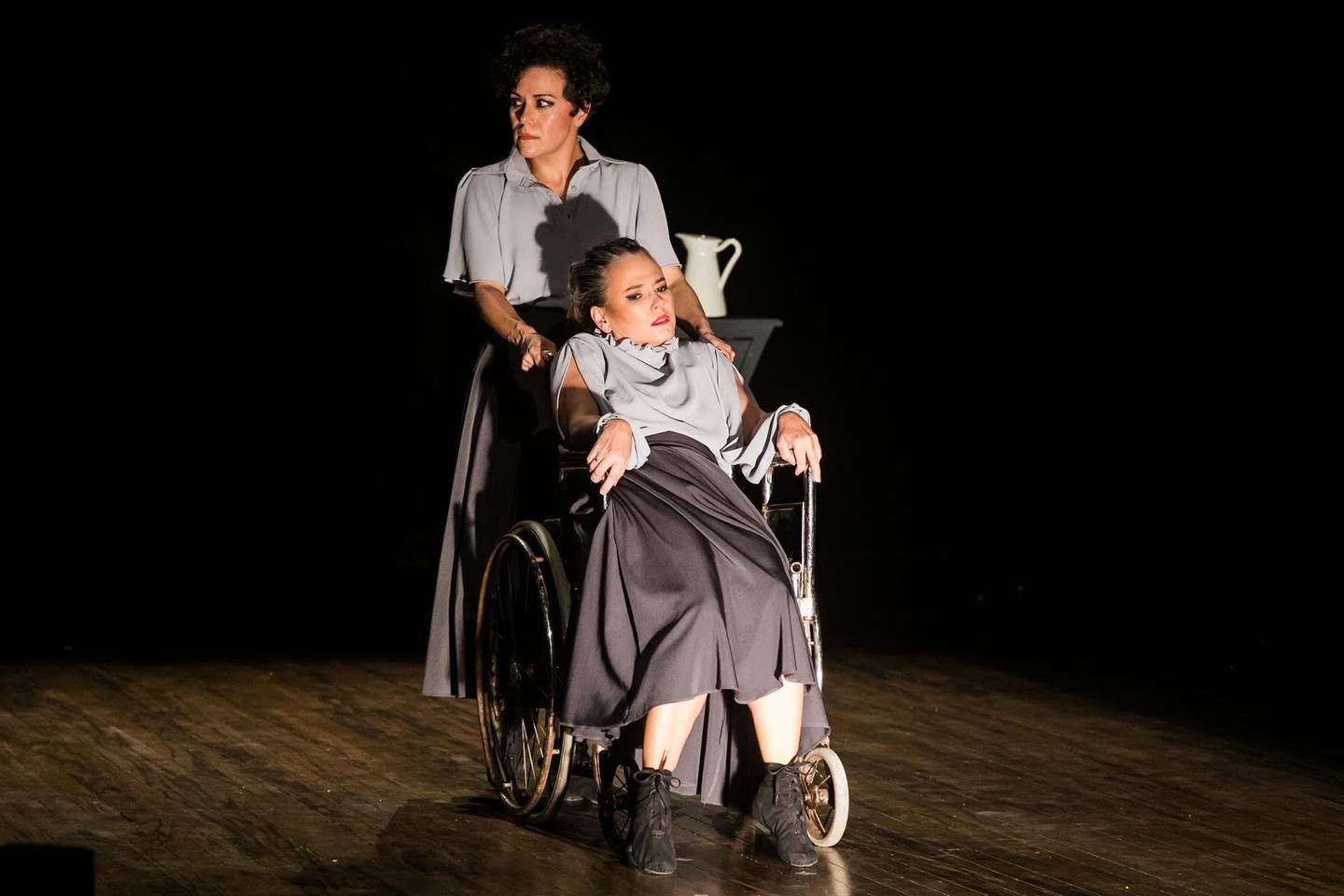 Gabriela Peña (izq) y Gabriela Dorries (der) interpretan a dos hermanas en 'Baby Jane'.