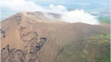 Volcán Telica aumenta actividad con más de 300 explosiones en Nicaragua