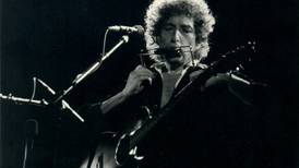 Nobel de Literatura para Bob Dylan provoca elogios y chistes entre escritores y celebridades
