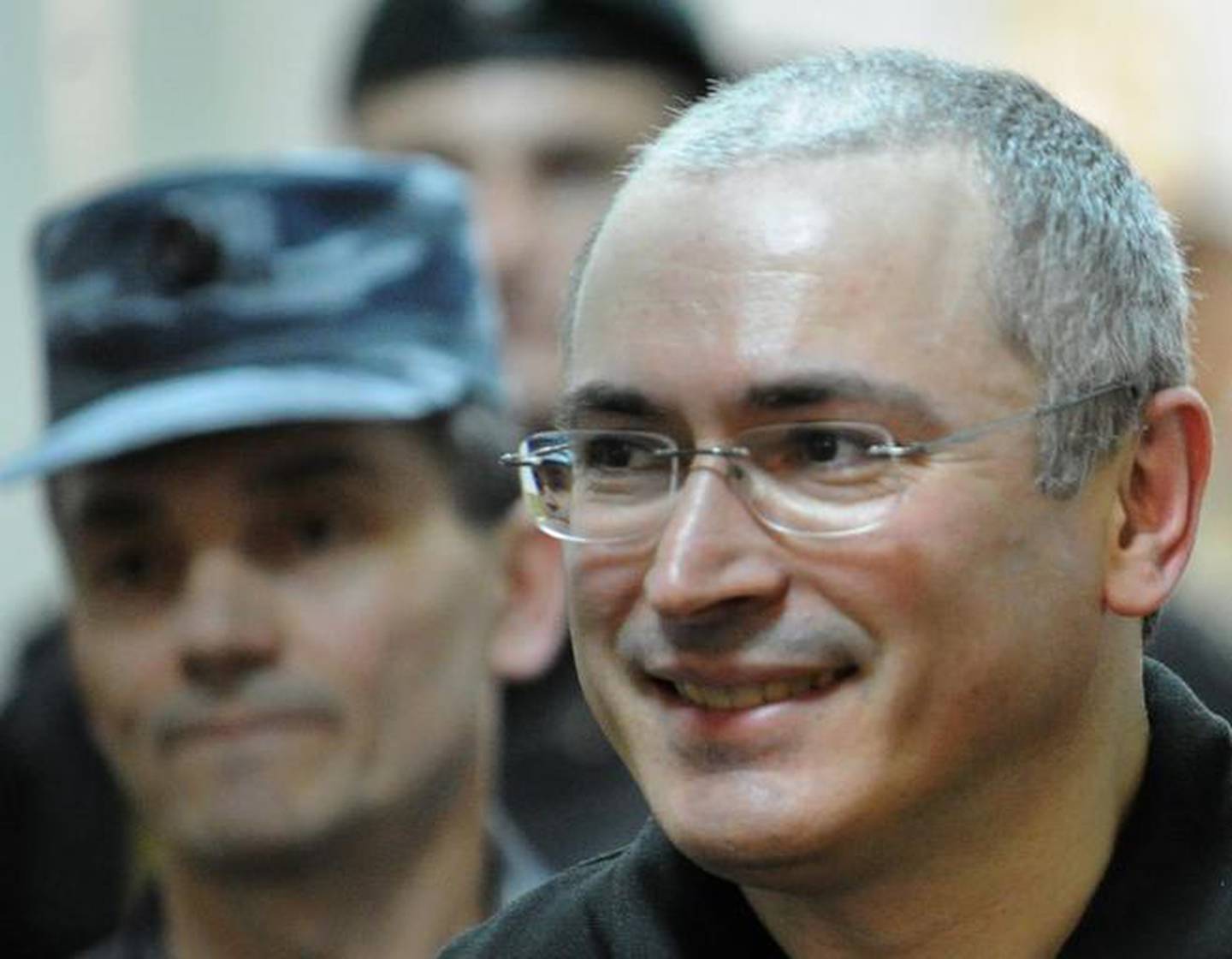 El magnate ruso del petróleo Mijail Jodorkovski, estuvo preso de 2004 hasta 2010, cuando recibió un indulto por parte de Vladimir Putin