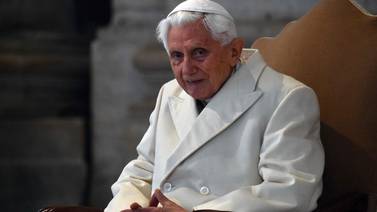 Vaticano defiende lucha de Benedicto XVI contra los curas pederastas