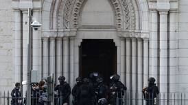 Francia en alerta máxima luego de ataque terrorista con cuchillo en basílica de Niza