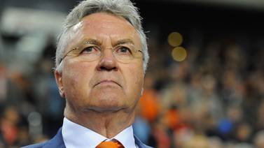 Guus Hiddink dejará de ser técnico de Holanda a partir del miércoles 