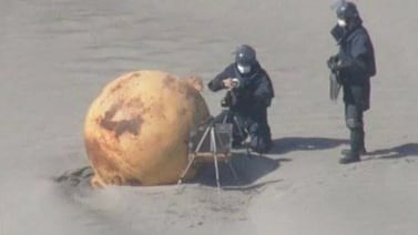 Fin del misterio: ¿qué es la esfera gigante que apareció en playa de Japón?