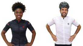 Alajuelense incentiva a su gente a hacer deporte con prendas para ciclismo y atletismo