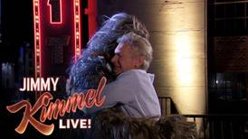 Harrison Ford salva a Chewbacca del suicidio