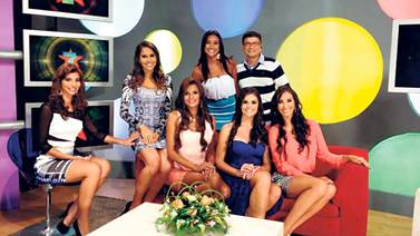 Entre ensayos y charlas pasan las aspirantes a la corona de Miss Costa Rica 2013