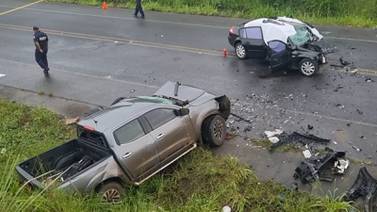 Tres vecinos de Tres Ríos fallecieron tras colisión frontal en Río Cuarto 