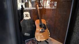 Venden la guitarra de Kurt Cobain por 6 millones de dólares