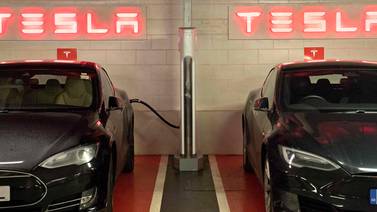 Tesla planea despedir al 7% del personal 