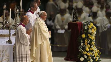  Papa Francisco  llama a la Iglesia a ir a servir en   las favelas 