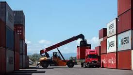 Puertos de Moín y Caldera se comparten datos de pesajes mediante nueva herramienta aduanera  