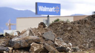 Calle frente al Walmart de Tibás tendrá cierres parciales durante un mes