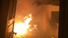 Fuego destruyó dos viviendas en La Unión