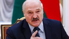 Potencias de Occidente sancionan a Bielorrusia por desvío de un avión para detener a opositor