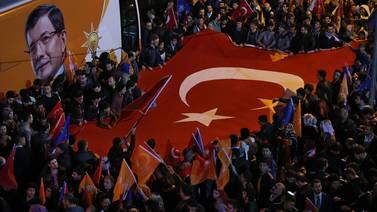 Partido gobernante gana las elecciones en Turquía