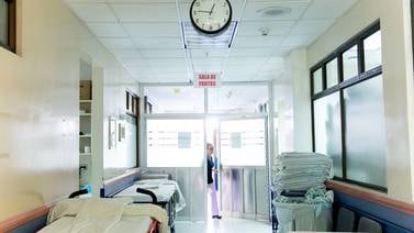 Madre se desangró en pasillo de Hospital de las Mujeres por falta de atención médica 