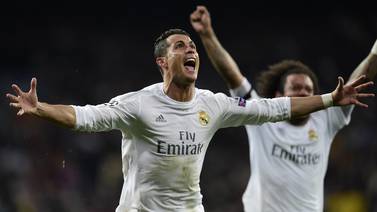 Cristiano Ronaldo encandila con un triplete y mete al Real Madrid a semifinales de Champions
