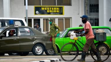 Western Union cierra en Cuba por presiones de la administración Trump