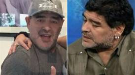 Diego Armando Maradona también pasó por el quirófano para renovar su imagen