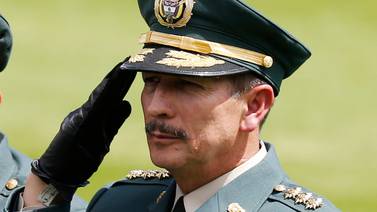 Destituido jefe del Ejército de Colombia cuestionado por posibles ejecuciones ilegales