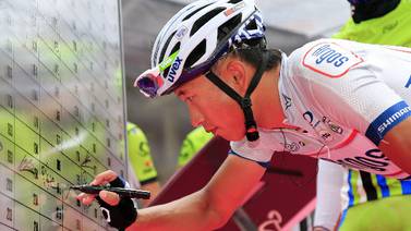 Abandona el primer ciclista chino que corre el Giro de Italia