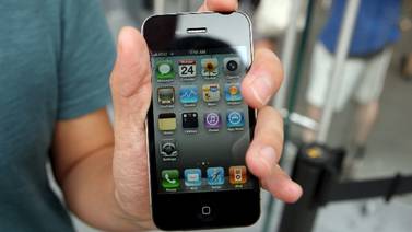 Usuarios del nuevo  iPhone 4 se quejan de  cobertura deficiente