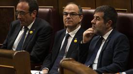 Congreso español suspende a los cuatro diputados independentistas catalanes encarcelados