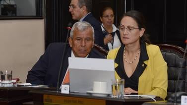 Víctor Morales y Nielsen Pérez seguirán como líderes del PAC en el Congreso