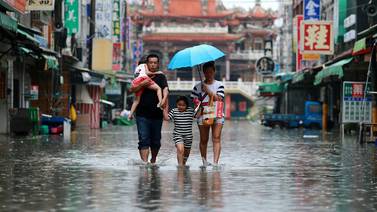 Tifón Nesat deja 111 heridos en Taiwán