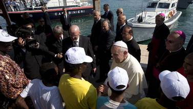 Papa   Francisco fustiga   la ‘indiferencia’ del mundo ante la inmigración 