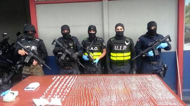 Policía decomisa 20.600 dosis de 'crack' en Río Azul