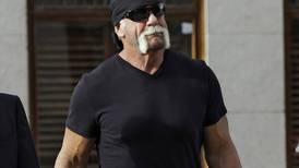 Hulk Hogan pide disculpas por sus comentarios racistas