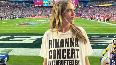 ¿Por qué la camiseta de Cara Delevingne es tendencia tras el Super Bowl?