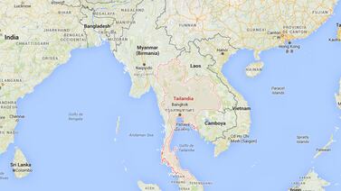 Incendio en escuela deja al menos 17 niñas muertas en Tailandia