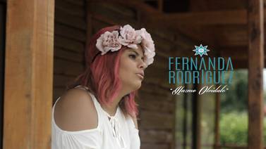 'Hazme olvidarlo' es el nuevo video de la cantante nacional Fernanda Rodríguez