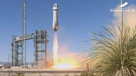 ‘Blue Origin’ lleva pasajeros al espacio, incluido el astronauta de mayor edad