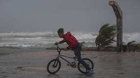 Fiona se convierte en huracán categoría 3 y toma rumbo hacia islas Turcas y Caicos