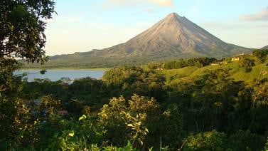 ‘El volcán Arenal volverá a su actividad eruptiva’
