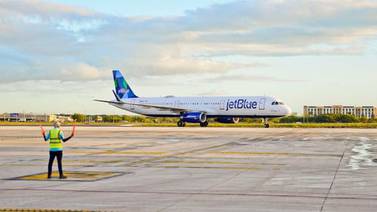 JetBlue reinicia vuelo directo entre Los Ángeles y el aeropuerto de Guanacaste