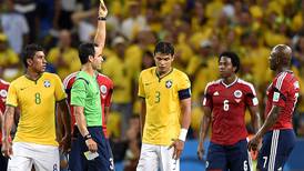 Brasil pide que le anulen la amarilla a Thiago Silva