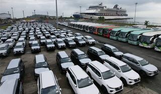 A la terminal Hernán Garrón Salazar en Puerto Limón, donde usualmente atracan los cruceros, arribó un buque con más de 600 carros y autobúses la semana pasada. Foto: Japdeva.