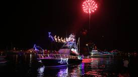 Bright Lights Boat Parade: un espectáculo navideño en medio del mar