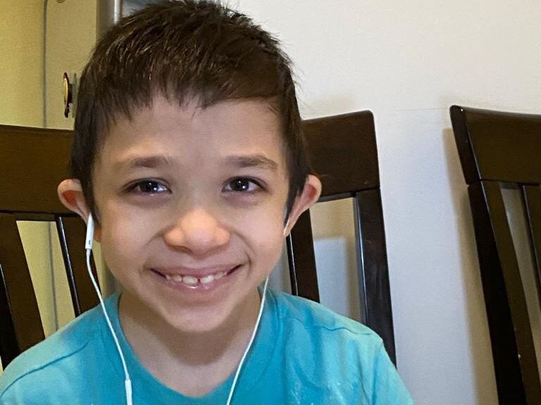 Juan Pablo Moreira Rodríguez tiene 11 años y sufre una cardiopatía por la cual debe ser intervenido, por cuarta vez, a más tardar en julio. 