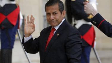 Ollanta Humala termina su   gobierno  con baja popularidad