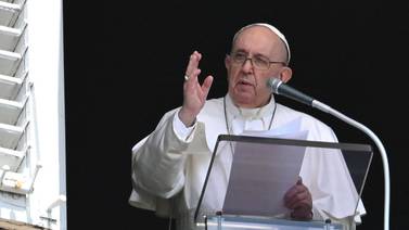 Papa saluda a Perú luego de toma de poder del presidente Pedro Castillo