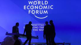 Foro de Davos: crece pesimismo económico tras un 2018 optimista