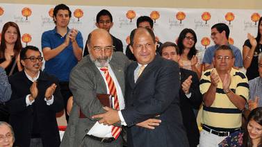 Luis Guillermo Solís lanza precandidatura por el PAC